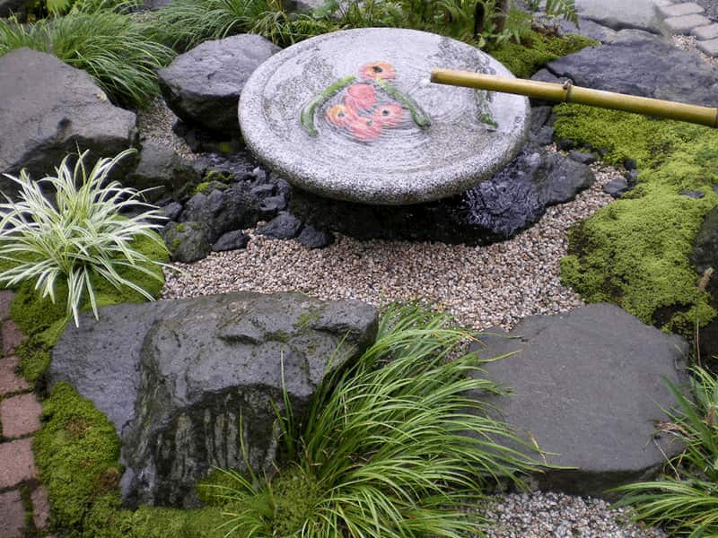 山の清水を引いた水源